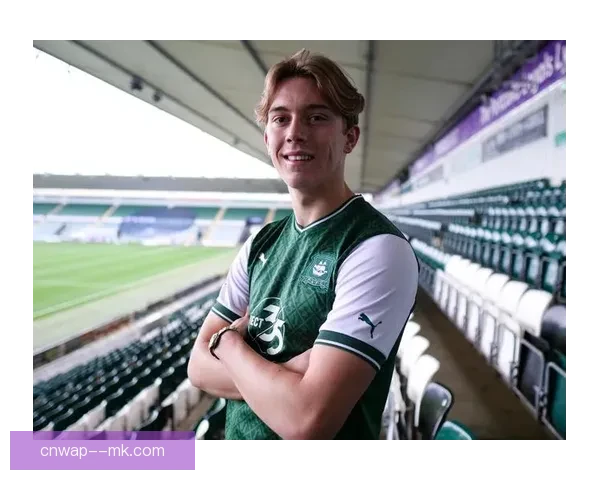 巴塞罗那女足重金引进英格兰国脚凯拉沃尔什 曹德旺领衔阵容强化